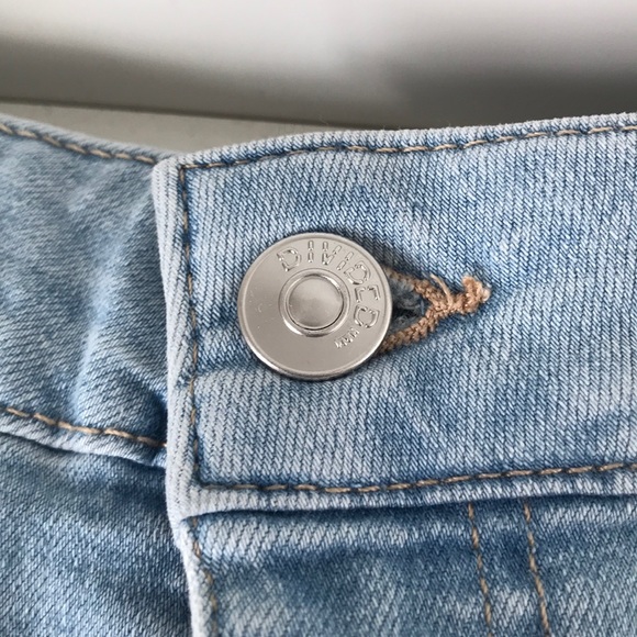 Cute Light Blue H&M Mid Rise Jean Shorts - Picture 3 of 5